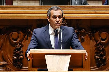Governo do PS “levantou do chão a condução dos destinos turísticos”