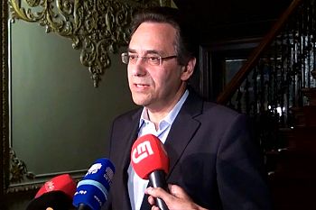 PS congratula-se com clima de serenidade e paz social e aponta aos desafios para 2017