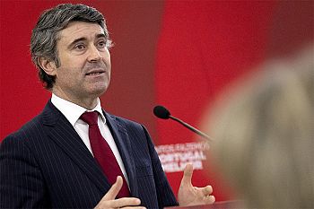 Acordo do PSD com Chega nos Açores mostra que “vale tudo para alcançar o poder”